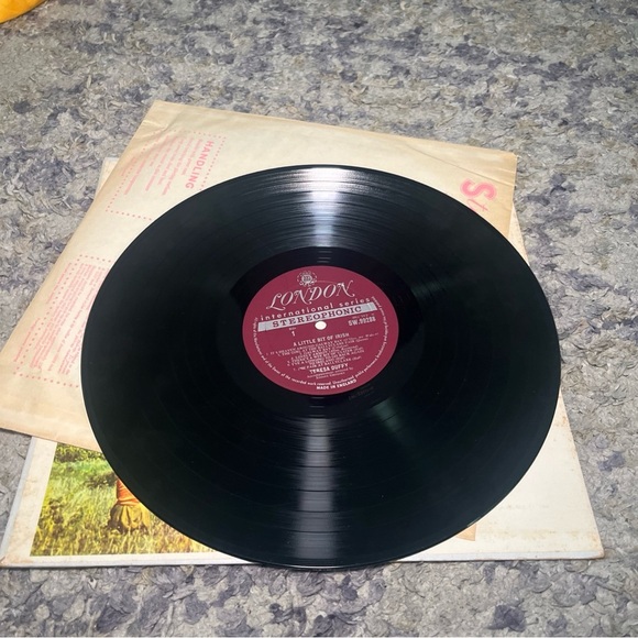 A Little Bit of Irish Vinyl Record 1960 - Picture 6 of 9